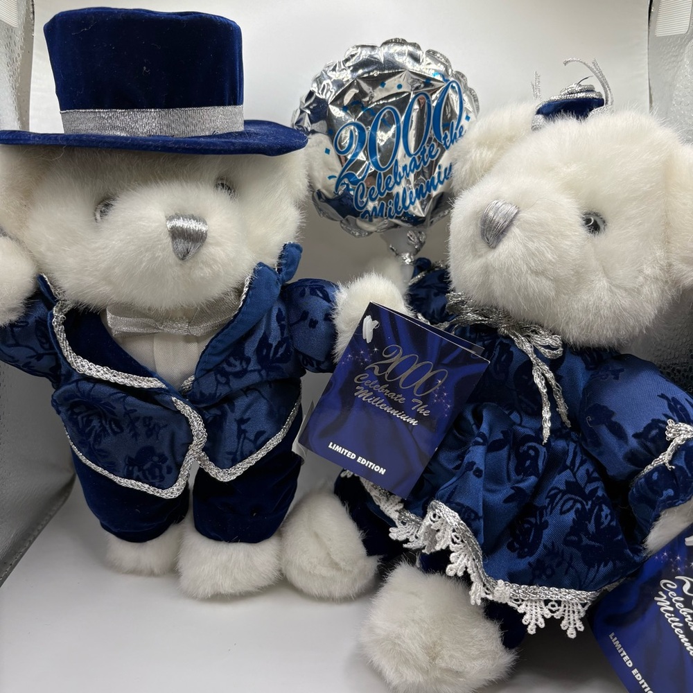 Walmart 2000 Millennium Special Edition 2 Boy Girl Bear Plush Capozzi Design 9"